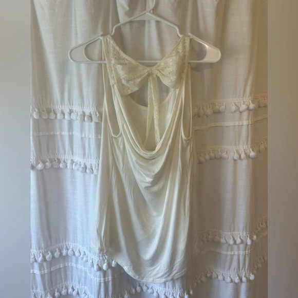 American Dream cream tank top with lace bow size M - Picture 2 of 7
